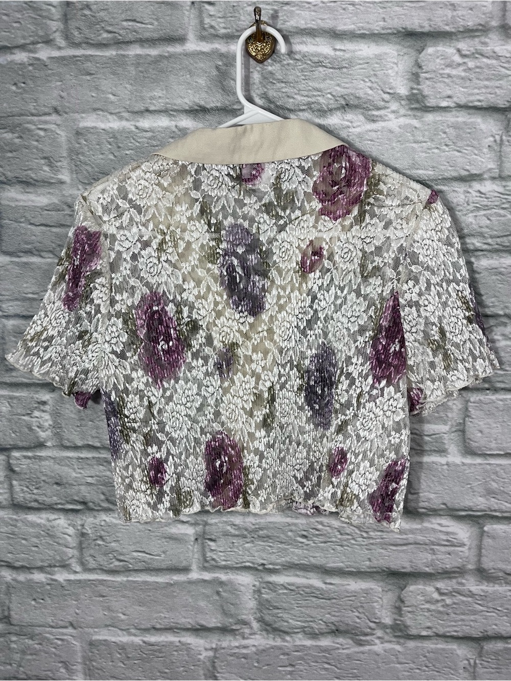 VTG 80’s 90’s Floral Sheer Lace Button Front Collared Lettuce Hem Crop Top - 8P - Picture 5 of 16
